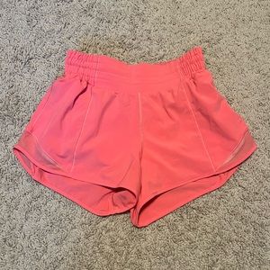 lululemon pink high rise hotty hot shorts 2.5